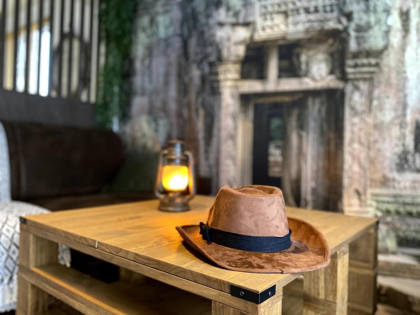 L'Expedition - Best Keys - Experience Unique - Deco Immersive - Lit Queen Size & Canape Convertible - Centre Ville - Netflix & Wifi Illimite - Check-In Autonome - Parking Gratuit Villeneuve-sur-Yonne Eksteriør billede